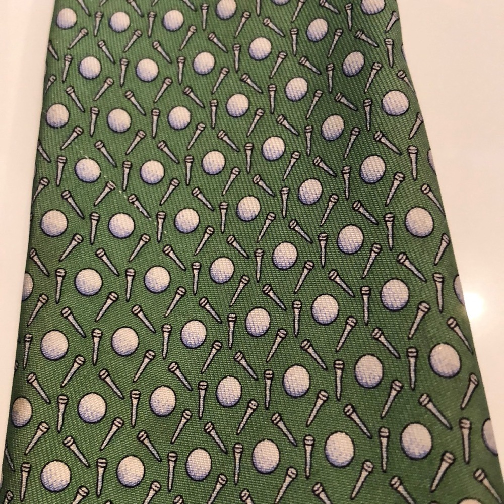 Youth ties by Vineyard Vines. - Picture 4 of 7